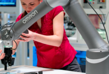 Cobot Guide